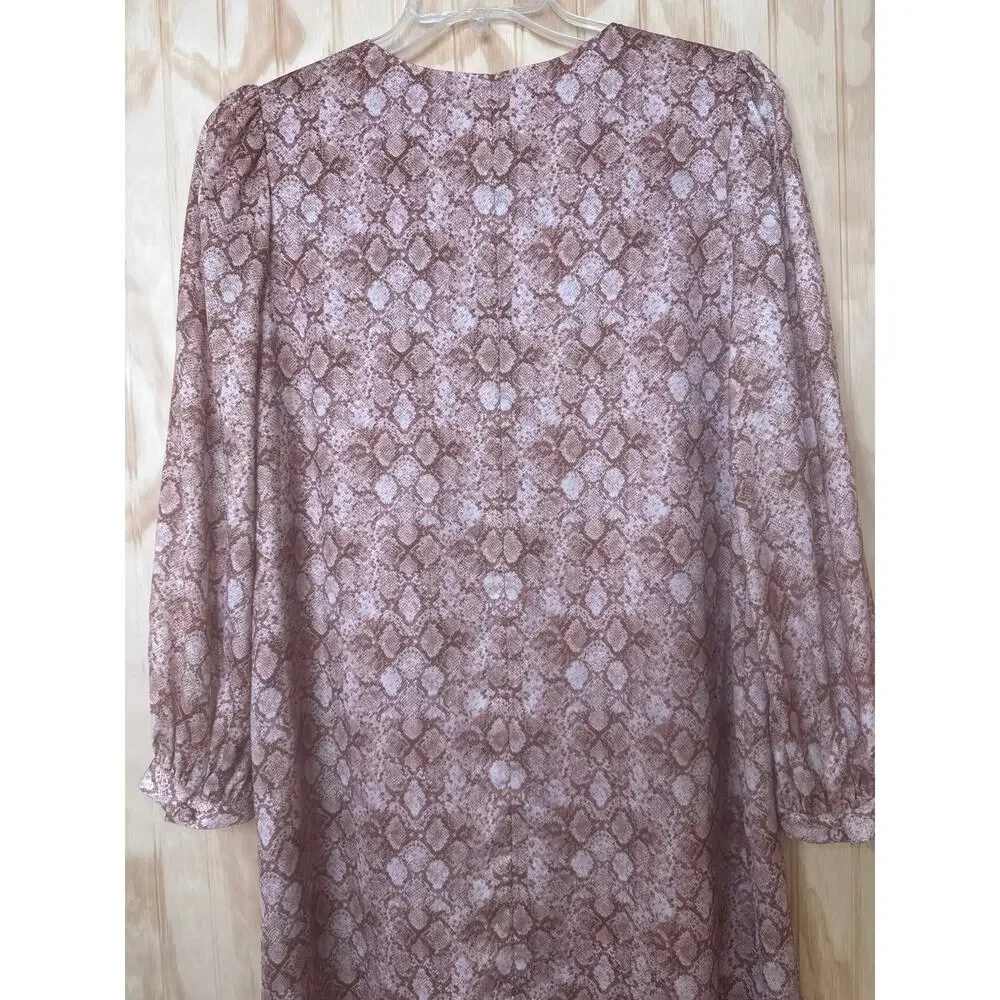 Anna Cate Emma Monkee's Snake Print V-Neck Long Sleeves Shift Dress Size: Small